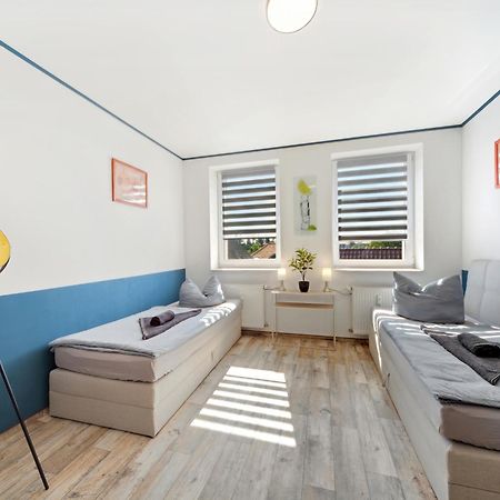 Wohnung Stadtrand, 4 Personen, Nahe Bahnhof Und See Halberstadt Buitenkant foto